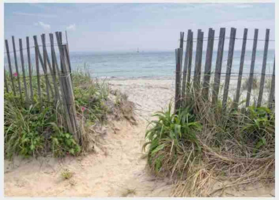 Charming Cottage Historic Falmouth Cape Cod Near Beach And Downtown 2Br 1Bath Deck Bagian luar foto